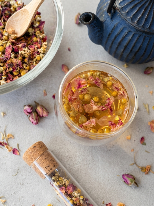 Feminine Tea
A Calming Herbal Infusion